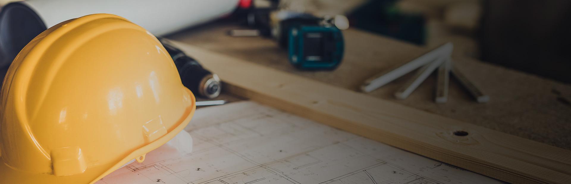 Slajd 1 - Żółty kask